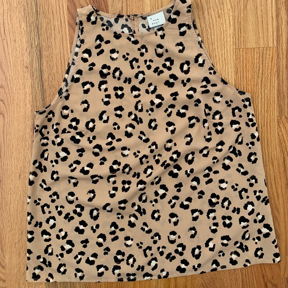 Leopard print tank top